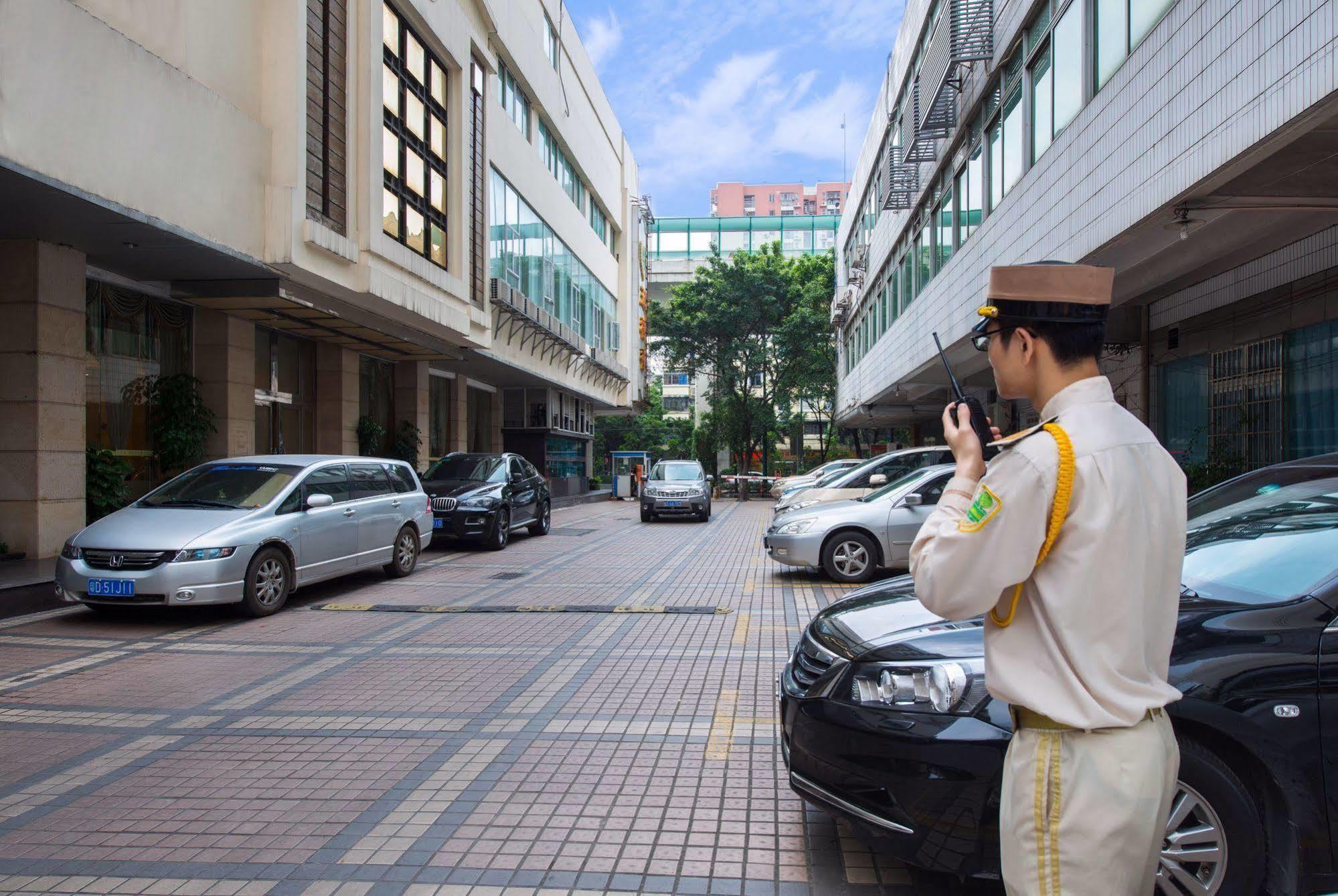 Vienna International Hotel Guangzhou Railway Station Exterior foto