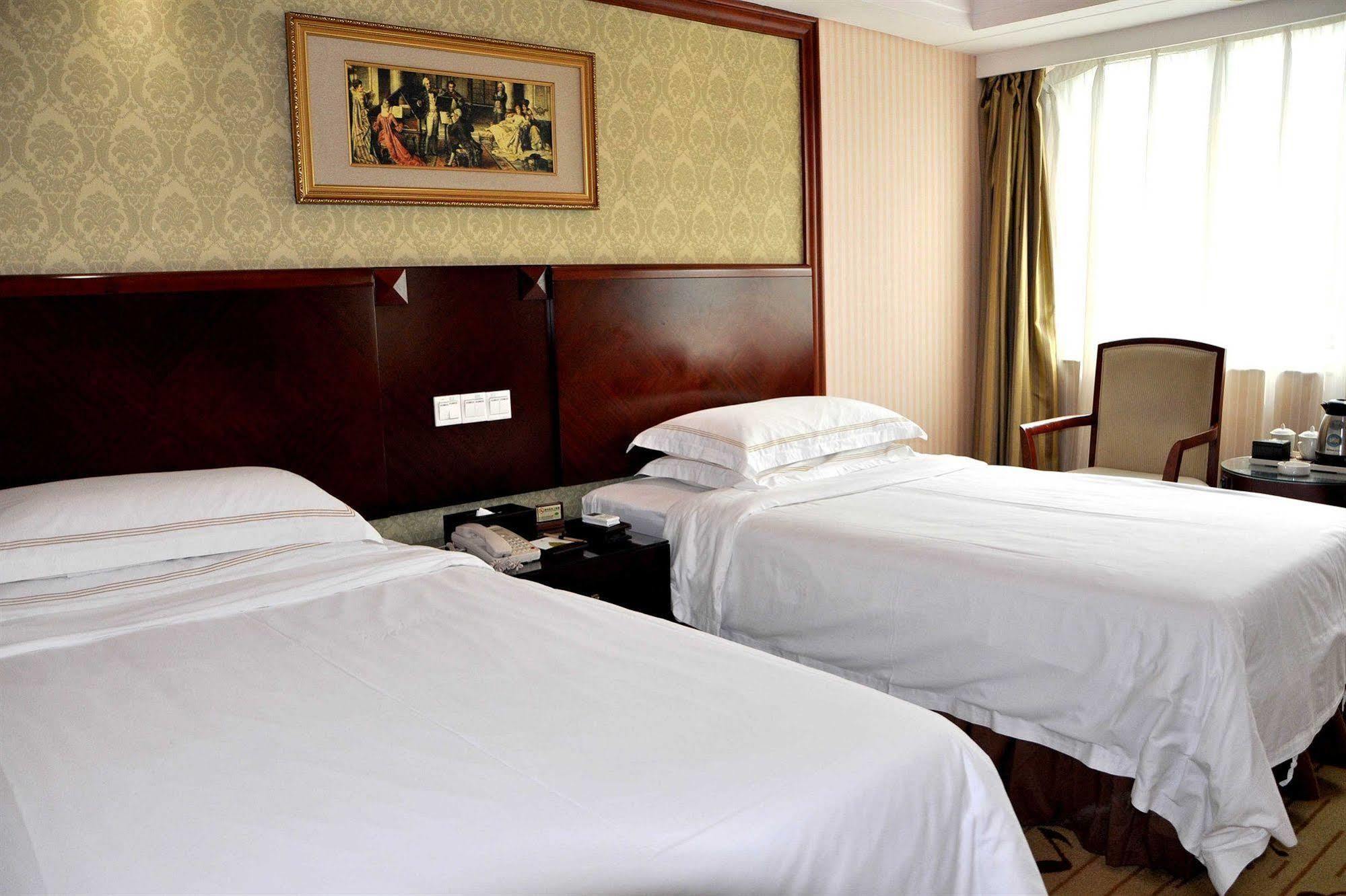 Vienna Hotel Kanton Exterior foto